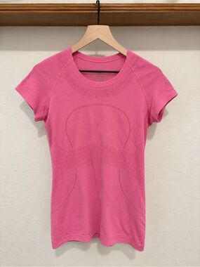 Lululemon Pink Swiftly Tech